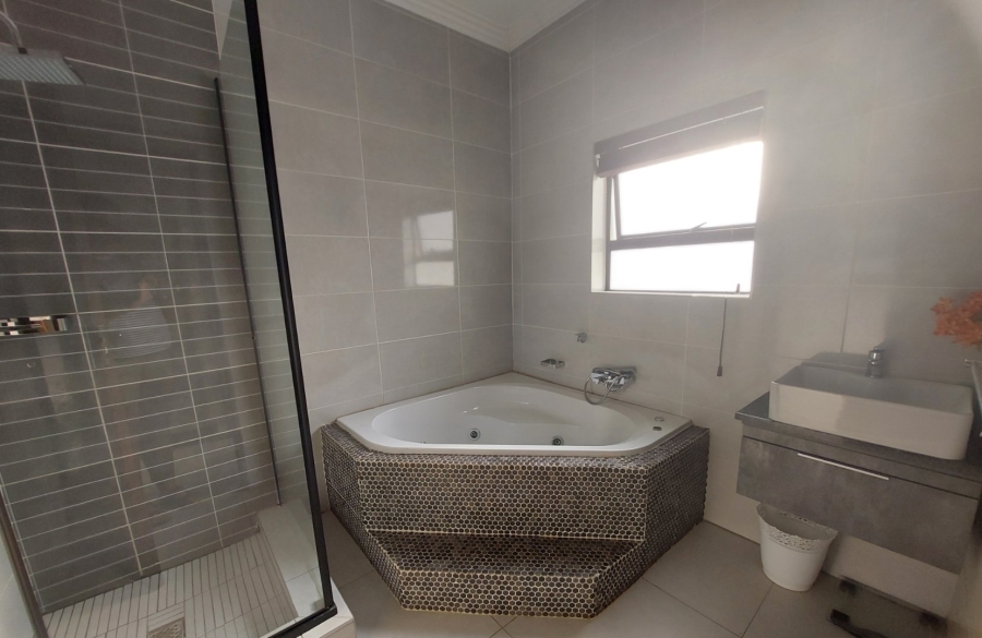 4 Bedroom Property for Sale in Brits North West